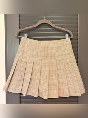 Women’s Beige Plaid Pleated Mini Skort